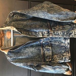 Authentic Vintage Levi Jean Jacket (1980s)